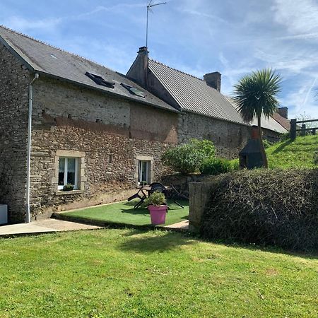 Gite De La Huberderie Quettehou Exterior photo