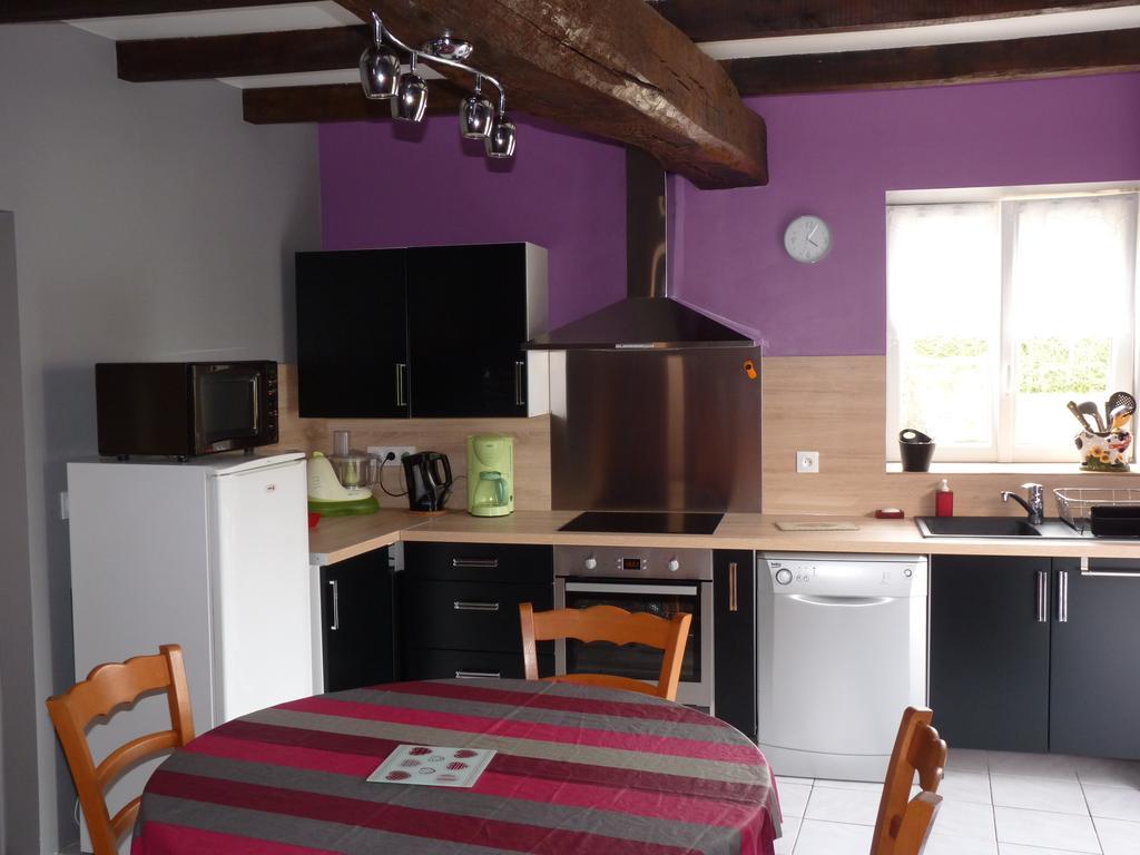 Gite De La Huberderie Quettehou Room photo